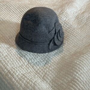 Nine West Wool Gray Cloche Hat with Elegant Design